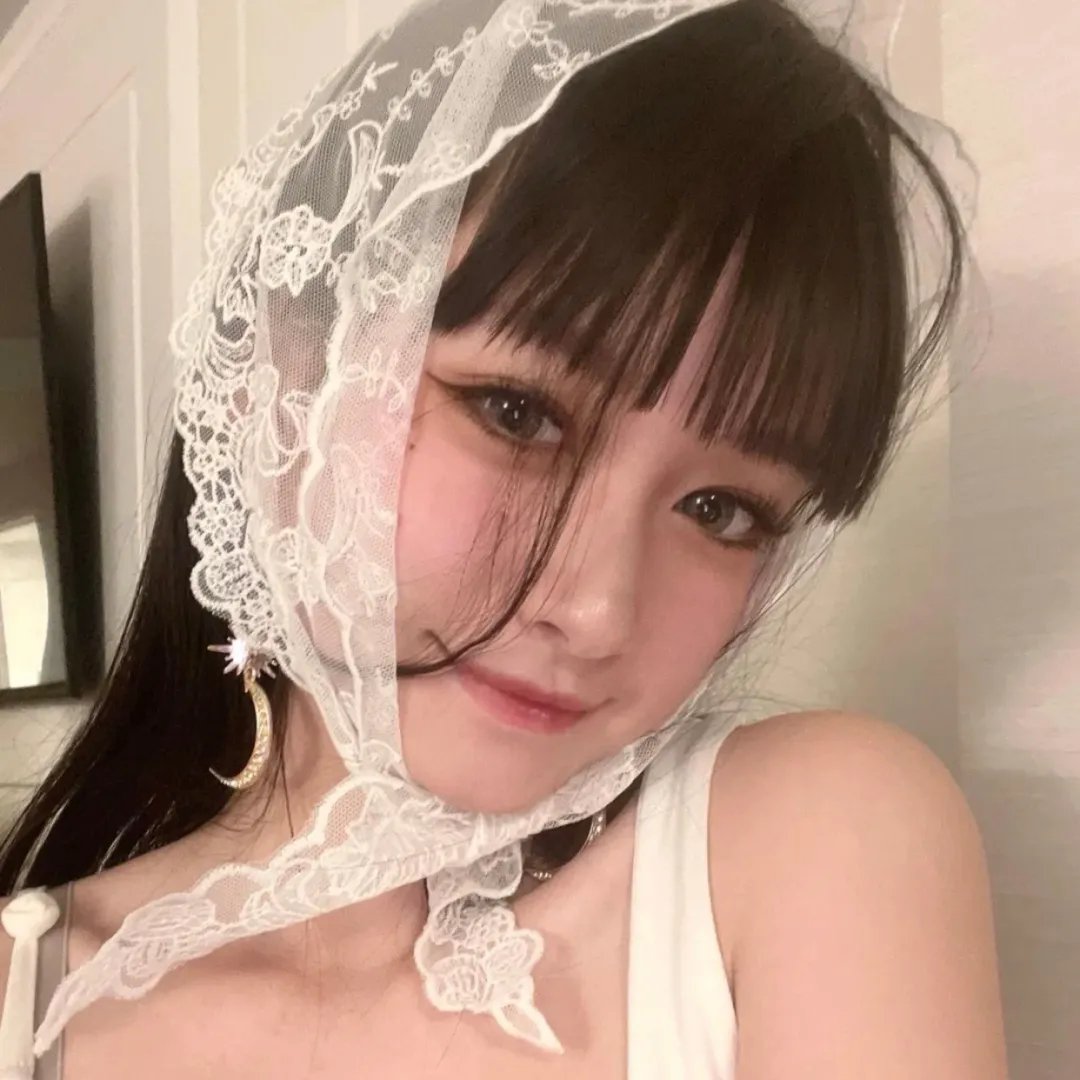春花凝雨露